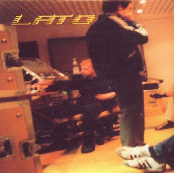 Lato - It Just Came To Pieces In My Hands